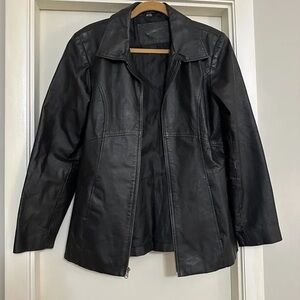 Jacqueline Ferrar Elegant Black Leather Jacket